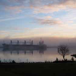 foggy-morning-at-the-port